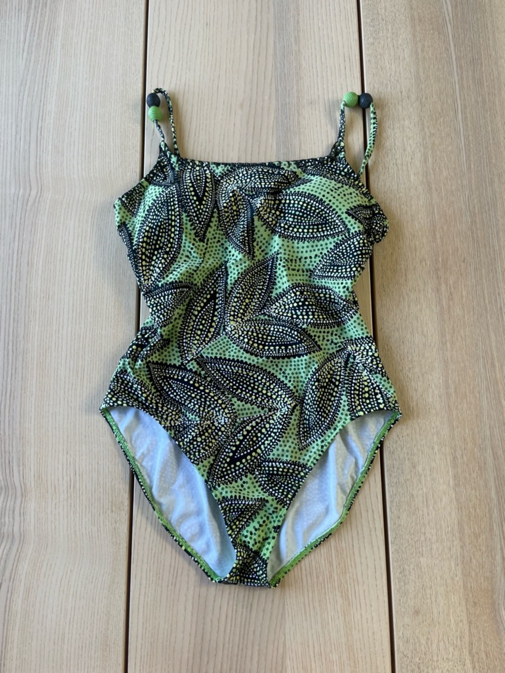 Lelani women’s size 6 one piece swimsuit, size 6 ladies Lelani onepiece swimsuit